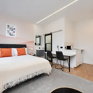  Apartamento D8 House