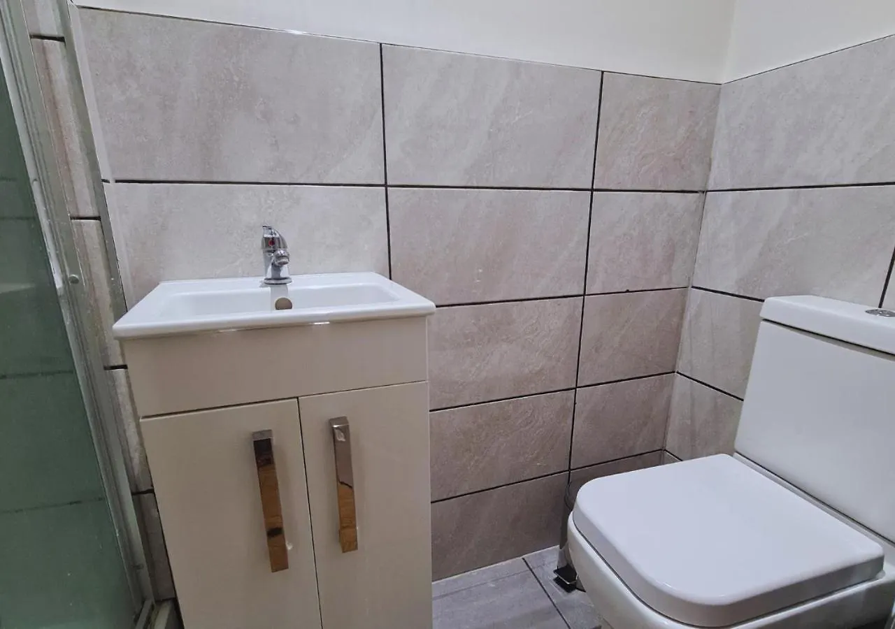 Modern 2 Bedroom Apartment In Peckham London Storbritannien